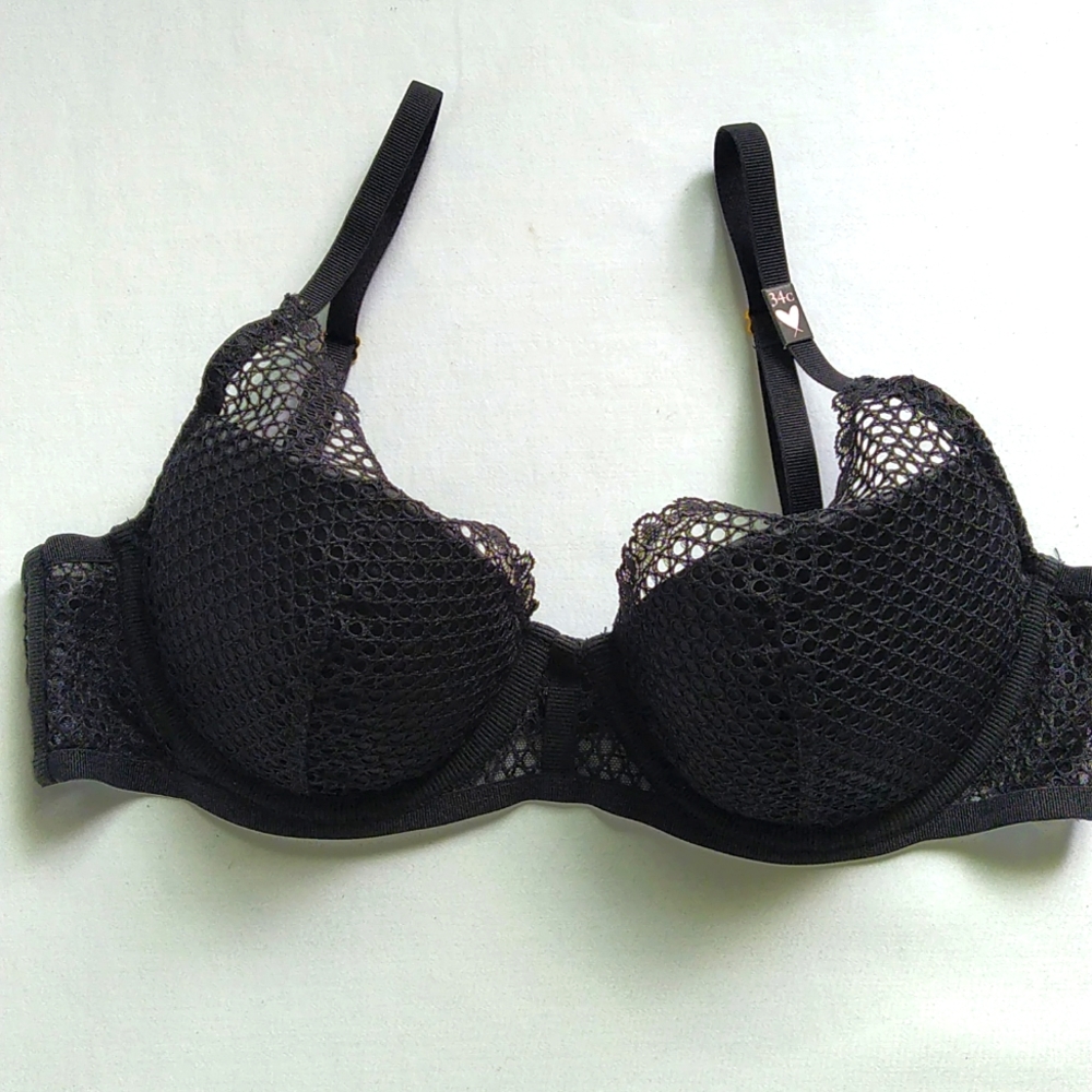 Victorias Secret underwire push up padded bra